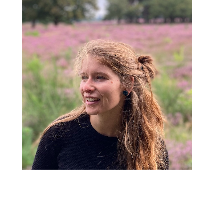 Jmenuji se Monika Švajková. Jsem učitelka umění, ilustrátorka a průvodkyně CK Kudrna.